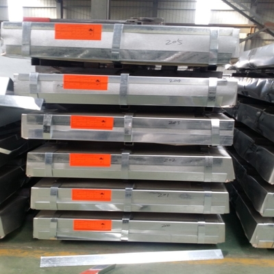 600mm-1250mm Width Galvanized Roofing Sheet 20-25um Top Paint Coating